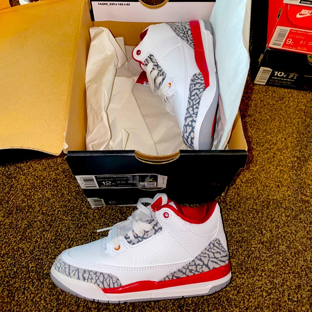 Jordan 3 retro red!